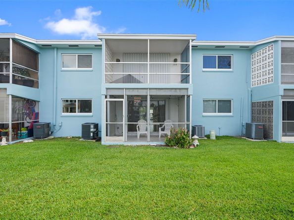 1100 Pine Dr 107, Pompano Beach FL 33060