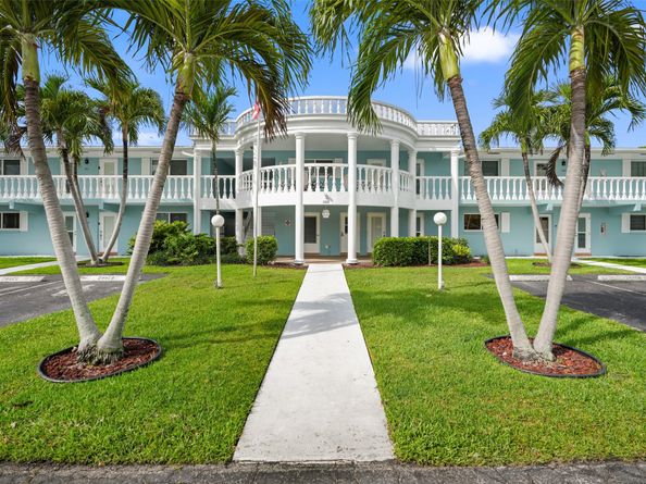 1100 Pine Dr 107, Pompano Beach FL 33060