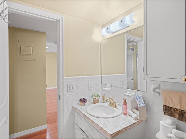 1100 Pine Dr 107, Pompano Beach FL 33060