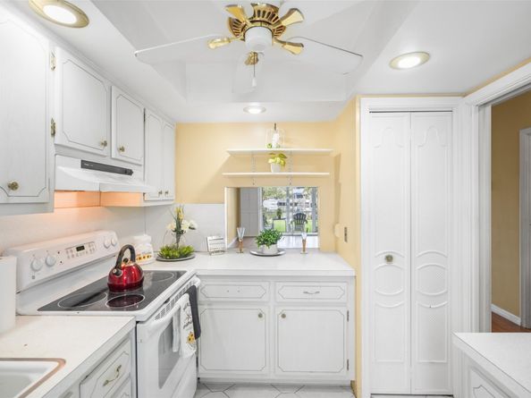 1100 Pine Dr 107, Pompano Beach FL 33060