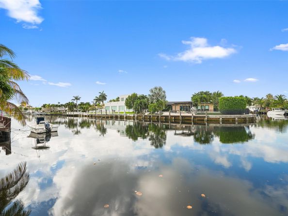 1100 Pine Dr 107, Pompano Beach FL 33060