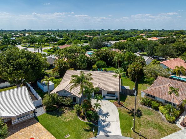 6453 Abotts Mill Ave, Davie FL 33331
