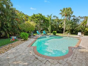6453 Abotts Mill Ave, Davie FL 33331