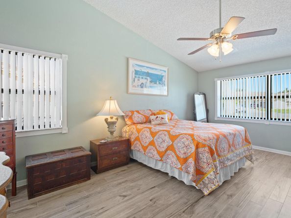 6453 Abotts Mill Ave, Davie FL 33331