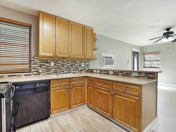 4919 Carver Street, Lake Worth FL 33463