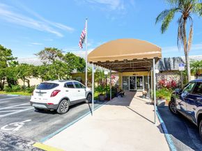 7410 NW 1st St 202, Margate FL 33063