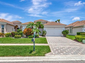 6943 Fairway Lakes Drive