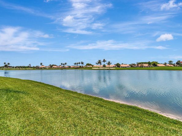6943 Fairway Lakes Drive, Boynton Beach FL 33472