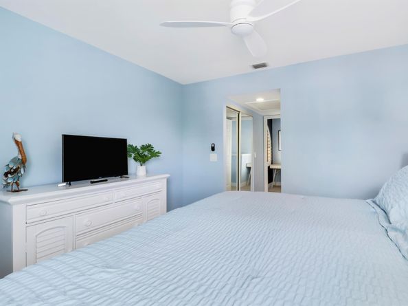 4501 Fairway Drive N, Jupiter FL 33477