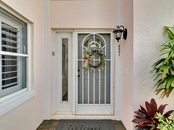 4501 Fairway Drive N, Jupiter FL 33477