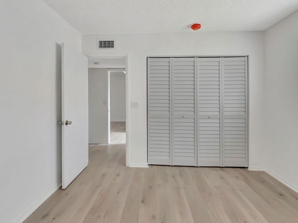 20 Abbey Lane 201, Delray Beach FL 33446