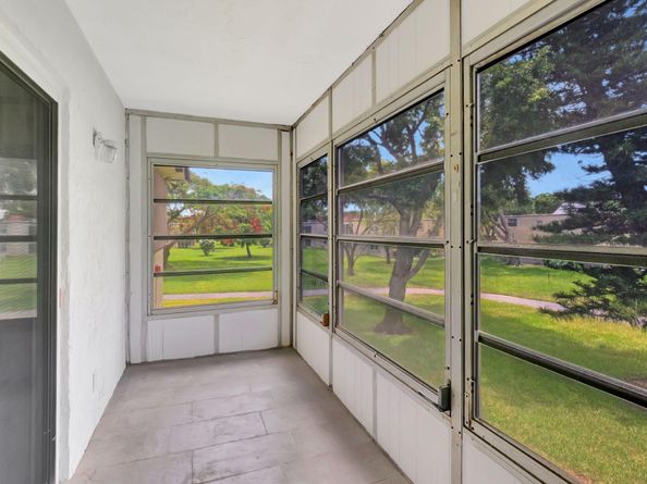 20 Abbey Lane 201, Delray Beach FL 33446