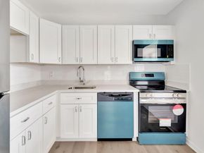 20 Abbey Lane 201, Delray Beach FL 33446