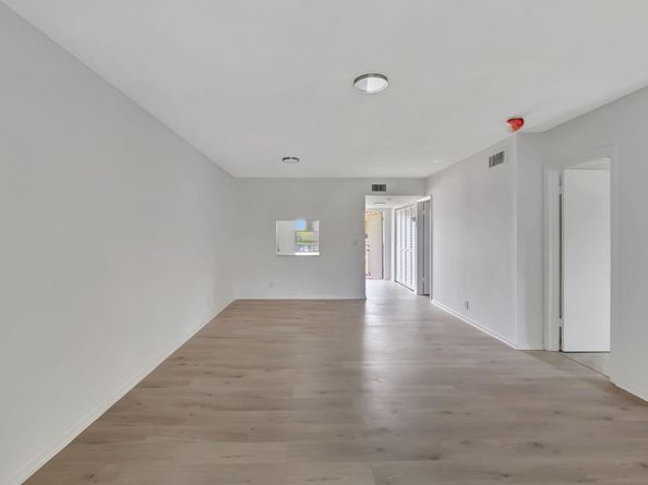 20 Abbey Lane 201, Delray Beach FL 33446