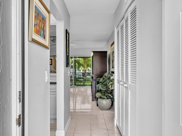 9855 Sandalfoot Boulevard 320, Boca Raton FL 33428