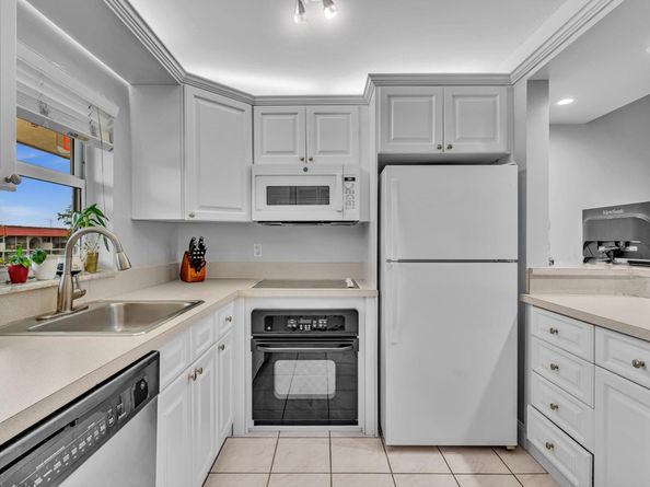 9855 Sandalfoot Boulevard 320, Boca Raton FL 33428