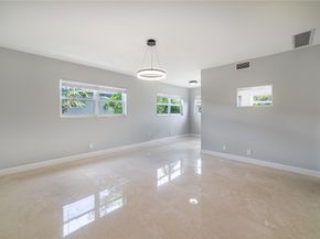 609 NE 13th Ave 303, Fort Lauderdale FL 33304