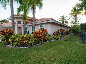 165 Cypress Trace, Royal Palm Beach FL 33411