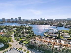 2260 SE 7 Street, Pompano Beach FL 33062