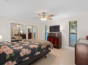 5570 NE 26 Ave, Fort Lauderdale FL 33308