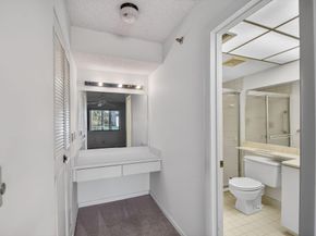 7770 Tahiti Lane 102, Lake Worth FL 33467