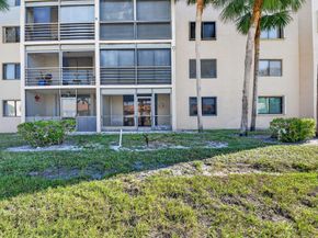 7770 Tahiti Lane 102, Lake Worth FL 33467