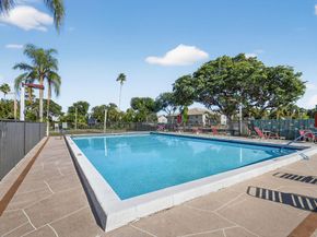 7770 Tahiti Lane 102, Lake Worth FL 33467