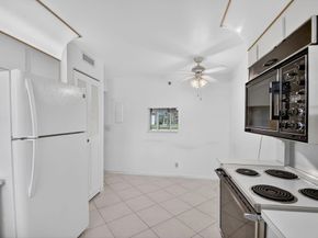 7770 Tahiti Lane 102, Lake Worth FL 33467