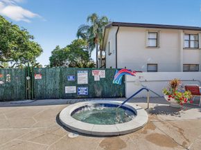 7770 Tahiti Lane 102, Lake Worth FL 33467