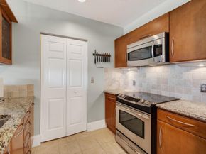 511 Lucerne Avenue 612, Lake Worth Beach FL 33460