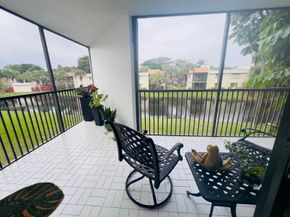 491 Racquet Club Road 211, Weston FL 33326