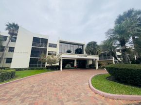 491 Racquet Club Road 211, Weston FL 33326
