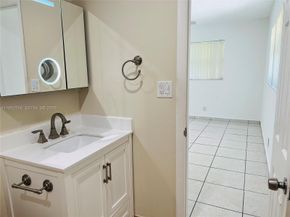 8000 Fairview Drive 310, Tamarac FL 33321