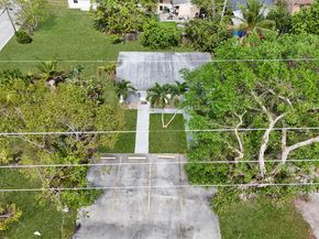 2261 NW 2nd Street, Pompano Beach FL 33069