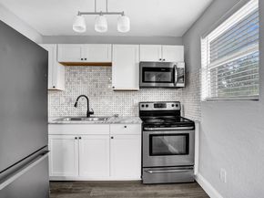 2261 NW 2nd Street, Pompano Beach FL 33069