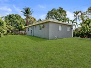 2261 NW 2nd Street, Pompano Beach FL 33069