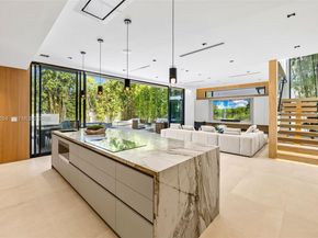 325 W 63rd Street, Miami Beach FL 33141