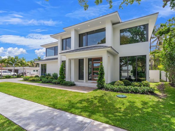 2406 NE 13th Court, Fort Lauderdale FL 33304
