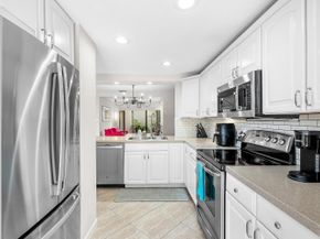 6595 Parkview Drive D, Boca Raton FL 33433