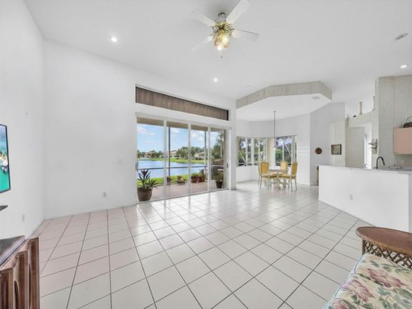 5111 NW 104th Avenue, Coral Springs FL 33076