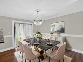 32 Wimbledon Lake 221, Plantation FL 33324