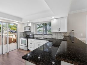 32 Wimbledon Lake 221, Plantation FL 33324