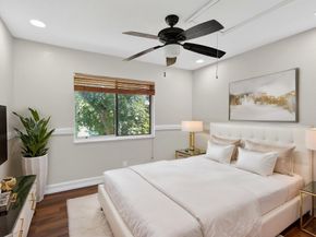 32 Wimbledon Lake 221, Plantation FL 33324