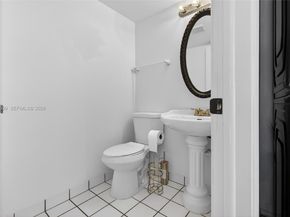 12422 Alternate A1a Q5 Q5, Palm Beach Gardens FL 33410