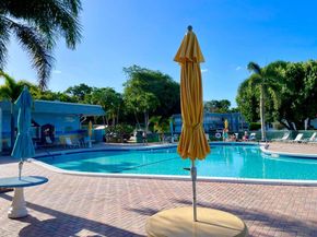2880 Lake Osborne Drive 205, Lake Worth Beach FL 33461