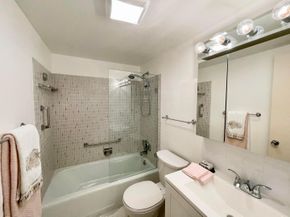 2880 Lake Osborne Drive 205, Lake Worth Beach FL 33461