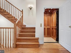 124 Bainbridge Street, Philadelphia PA 19147