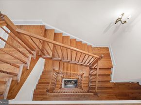 124 Bainbridge Street, Philadelphia PA 19147