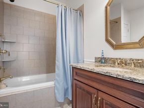 124 Bainbridge Street, Philadelphia PA 19147