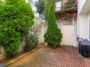 124 Bainbridge Street, Philadelphia PA 19147